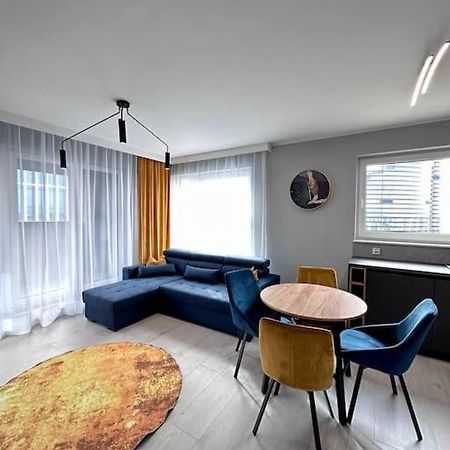 New Apart - Next To Sky Tower Lejlighed Wrocław Eksteriør billede